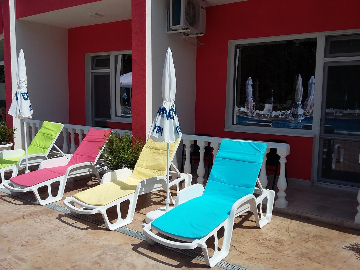 Hotel Afrodita Dimitrovgrad Bg Exteriör bild